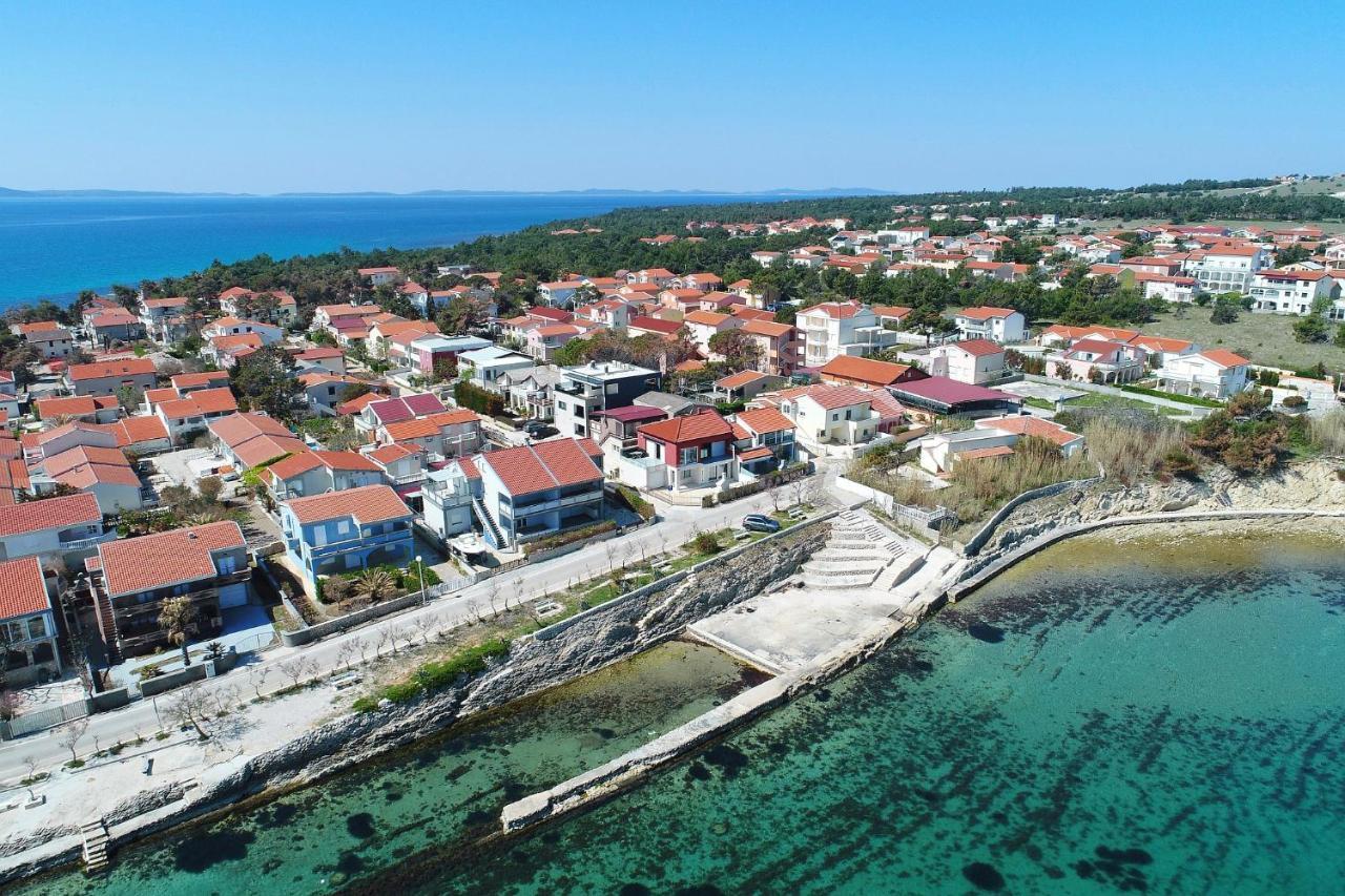 Apartmani Nella Vir Exterior photo