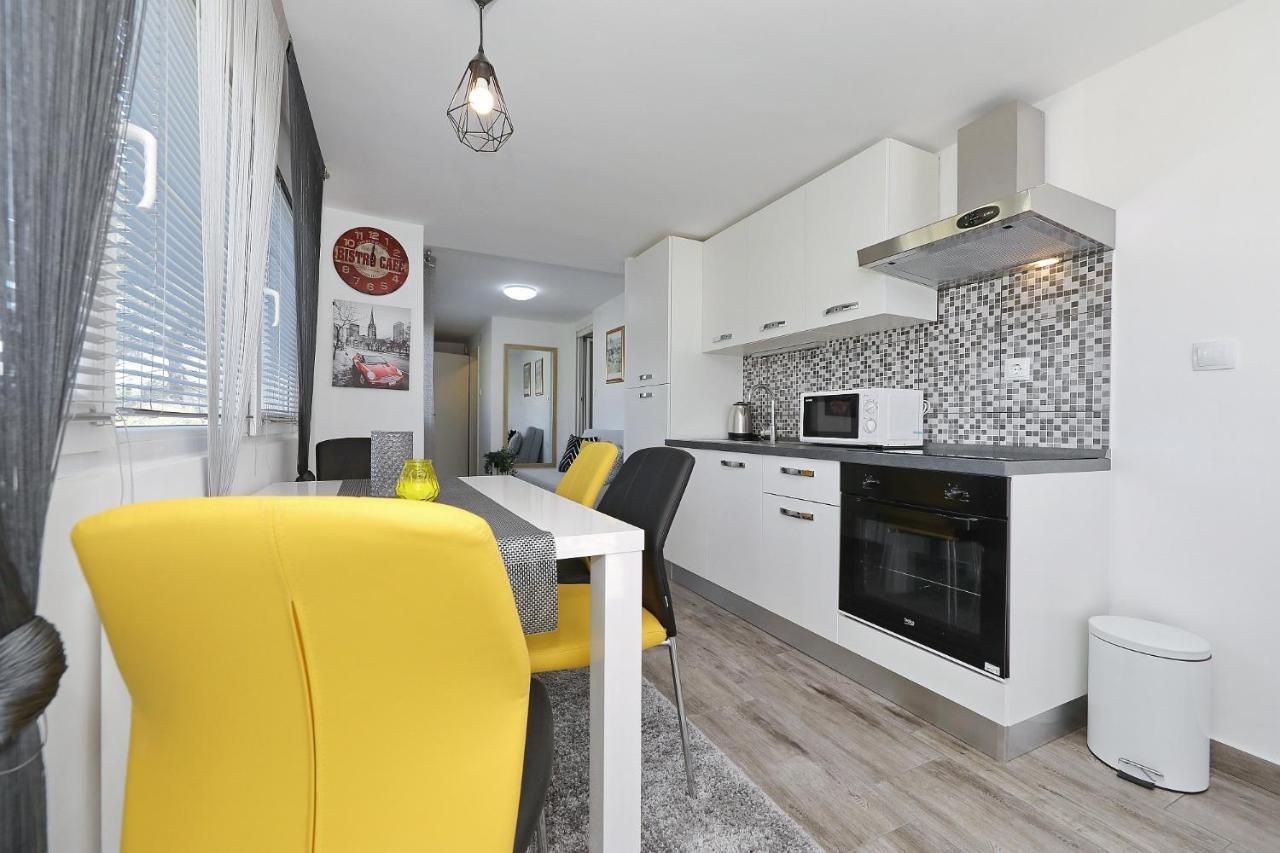 Apartmani Nella Vir Room photo